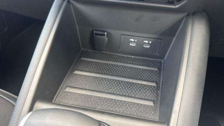 Renault Symbioz 1.6 E-Tech FHEV 145 Techno Esprit Alpine 5dr Auto Hybrid Estate